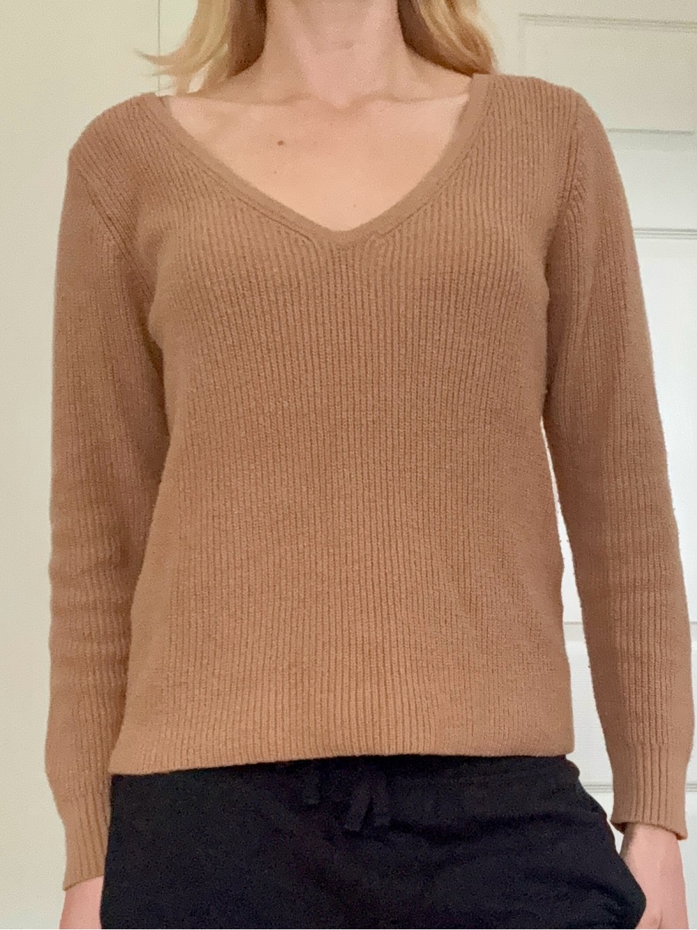 Banana Republic Camel Brown V-Neck Ribbed Sweater